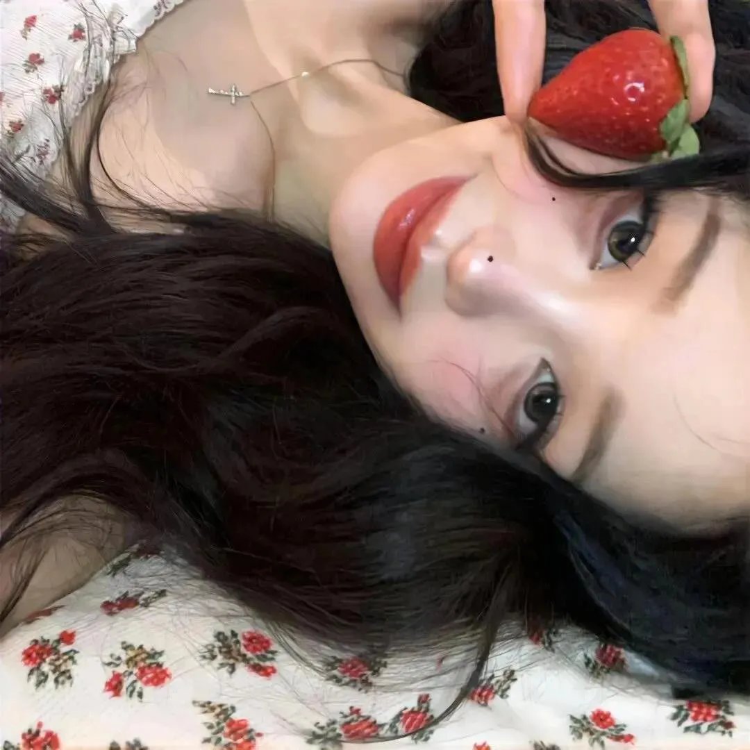 人前叫多莉，人后叫凯蒂 在线观看